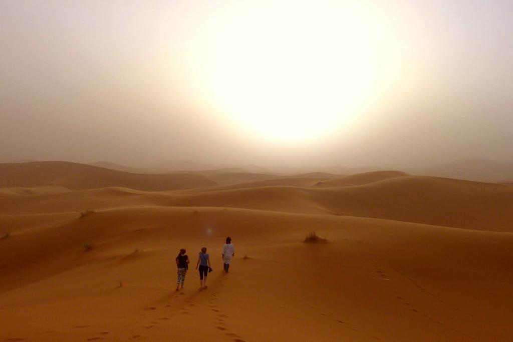 Merzouga Camp And Hostel Bilik gambar